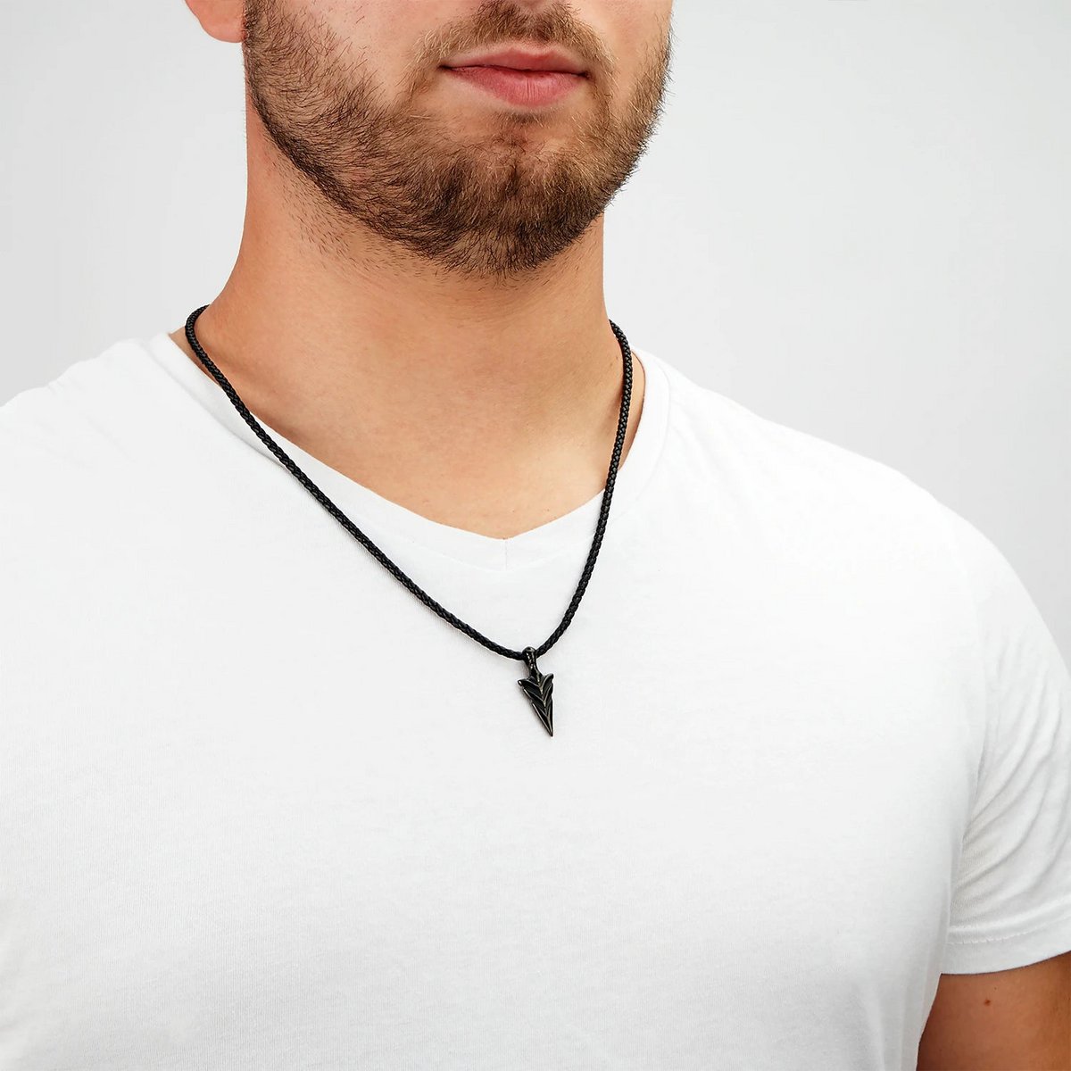 Thomas – Elegante Leren Ketting voor Mannen