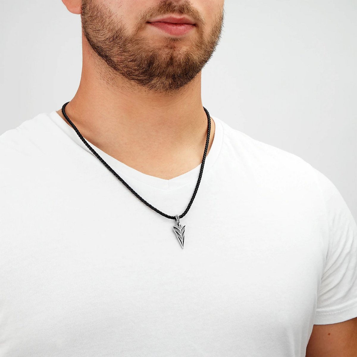 Thomas – Elegante Leren Ketting voor Mannen